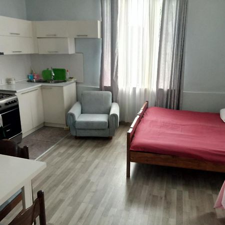 Zaza Guest House Kobuleti Rum bild