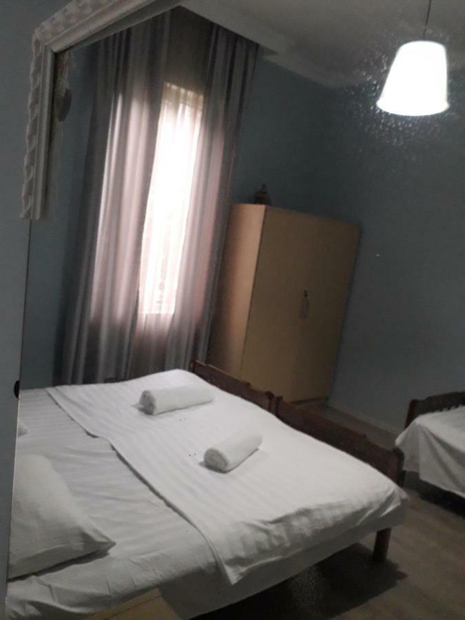 Zaza Guest House Kobuleti Exteriör bild