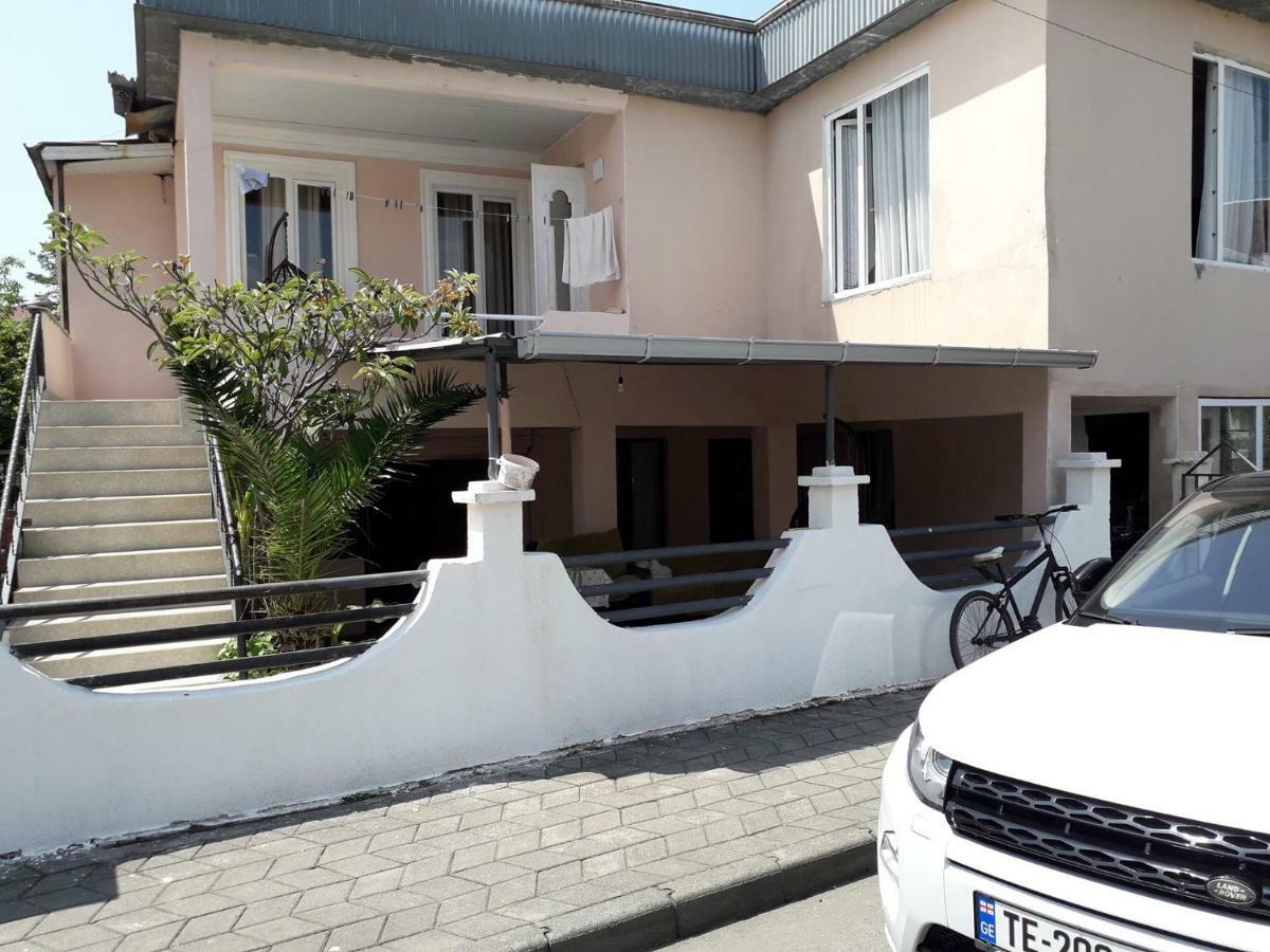 Zaza Guest House Kobuleti Exteriör bild
